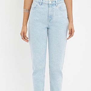 Forever 21 mom jeans. Loose fit. Very comfy
